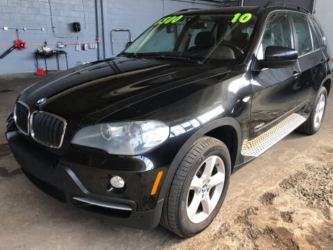 2010 BMW X5 for sale at Square Business Automotive in Milwaukee WI