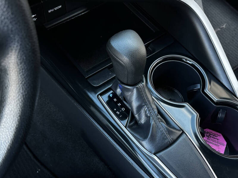 2019 Toyota Camry LE