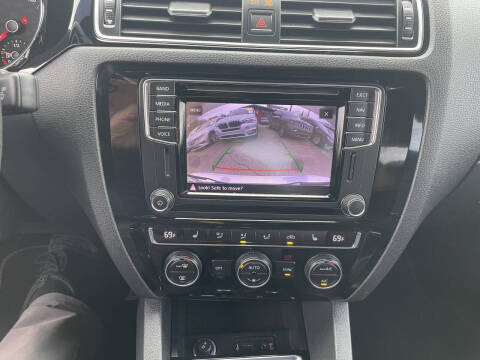 2017 Volkswagen Jetta 2.0T GLI