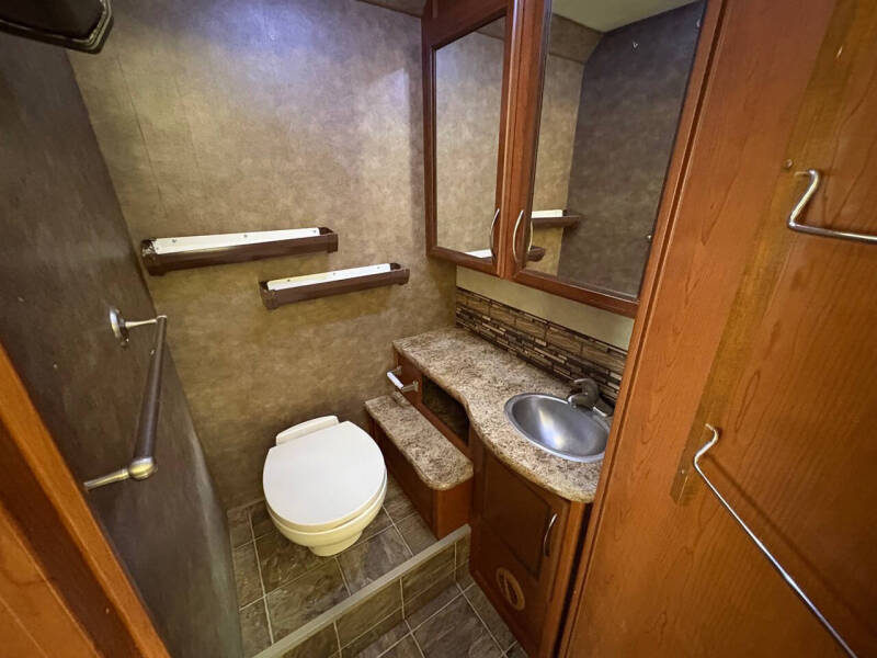 2012 Ford E-Series E-450 SD