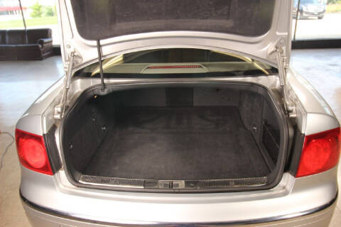 2004 Volkswagen Phaeton V8