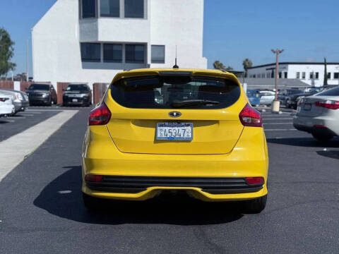 2017 Ford Focus ST