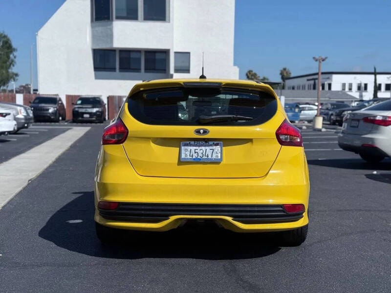 2017 Ford Focus ST