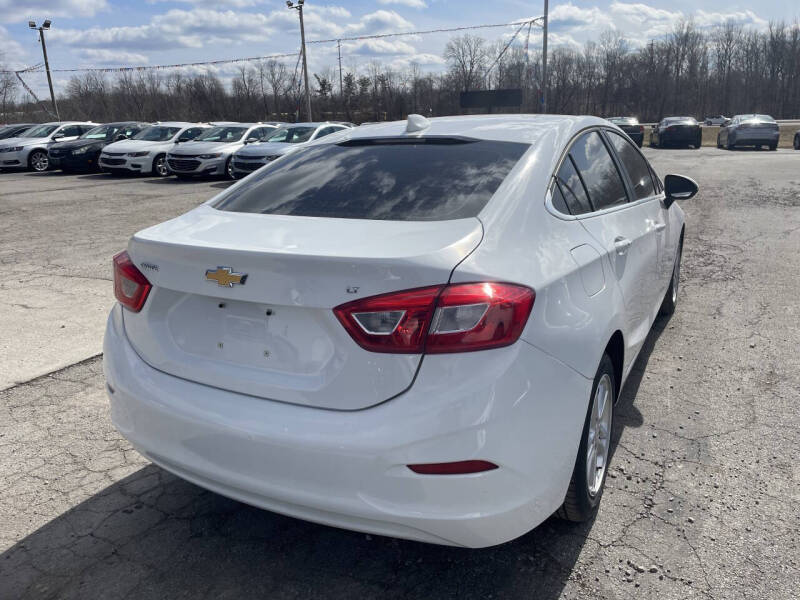 2017 Chevrolet Cruze LT Auto