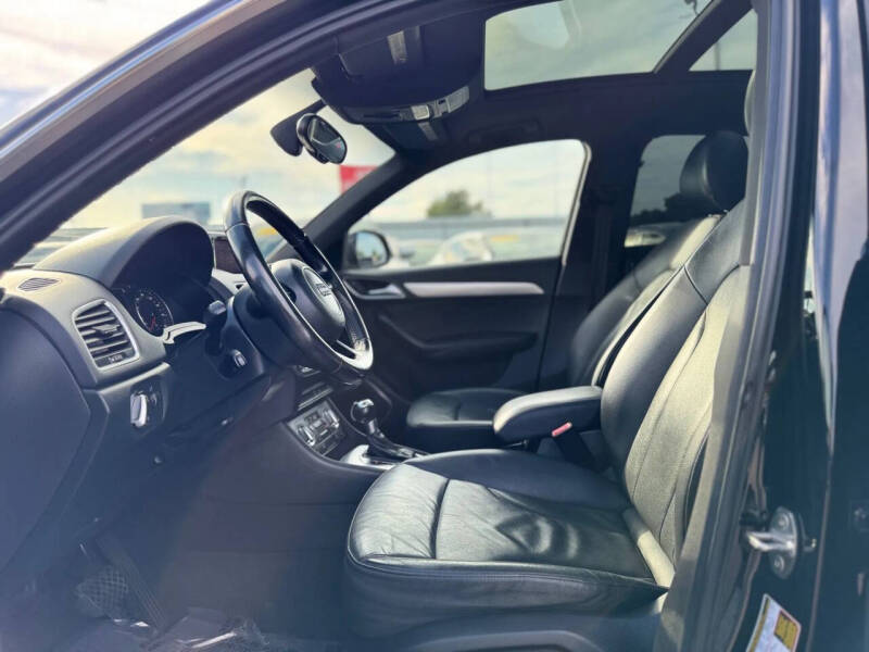 2015 Audi Q3 2.0T quattro Prestige