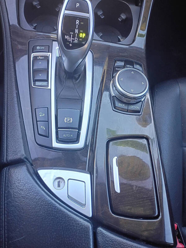 2016 BMW 5 Series 528i xDrive