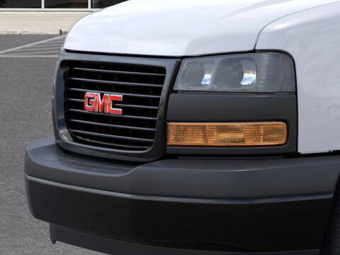 2025 GMC Savana 2500