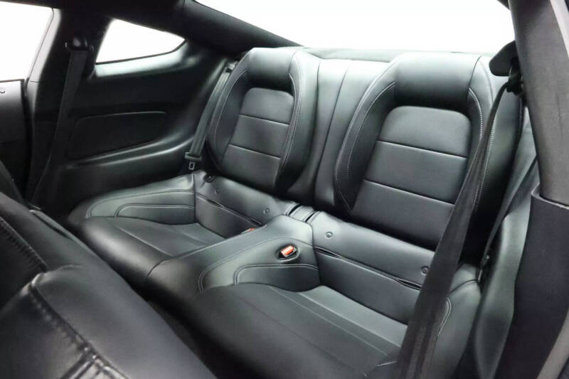 2022 Ford Mustang Mach 1