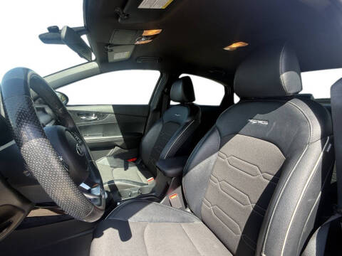 2021 Kia Forte GT Line