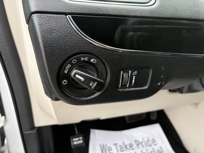 2016 Dodge Grand Caravan SXT Plus