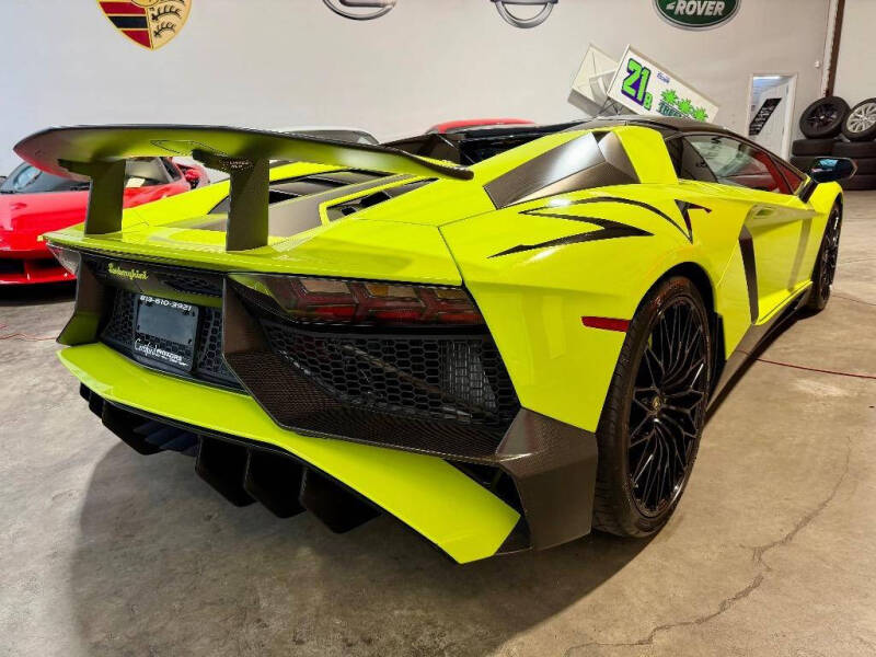 2016 Lamborghini Aventador LP 750-4 SV