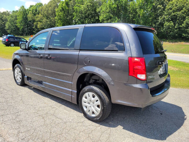 2016 Dodge WHEELCHAIR VAN