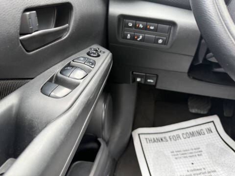 2023 Nissan Kicks S