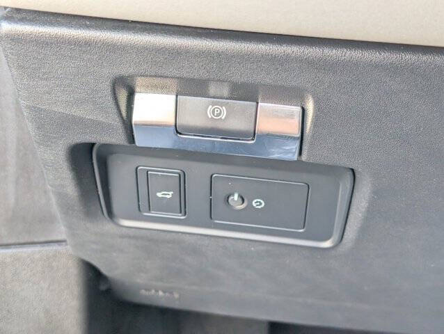 2023 Land Rover Range Rover Evoque P250 SE