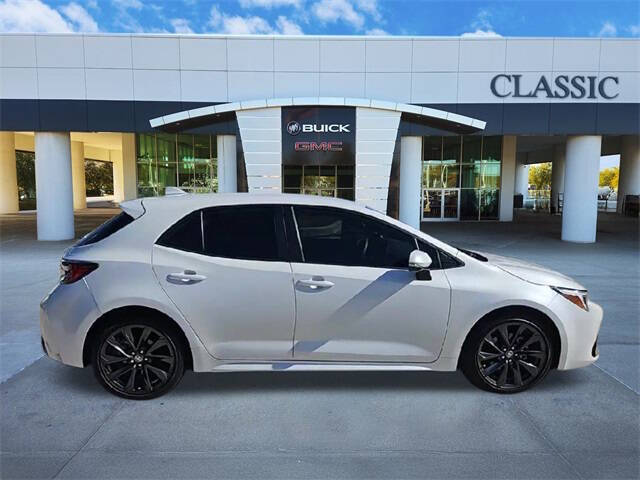 2023 Toyota Corolla Hatchback XSE