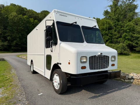 2020 Freightliner MT45 Chassis