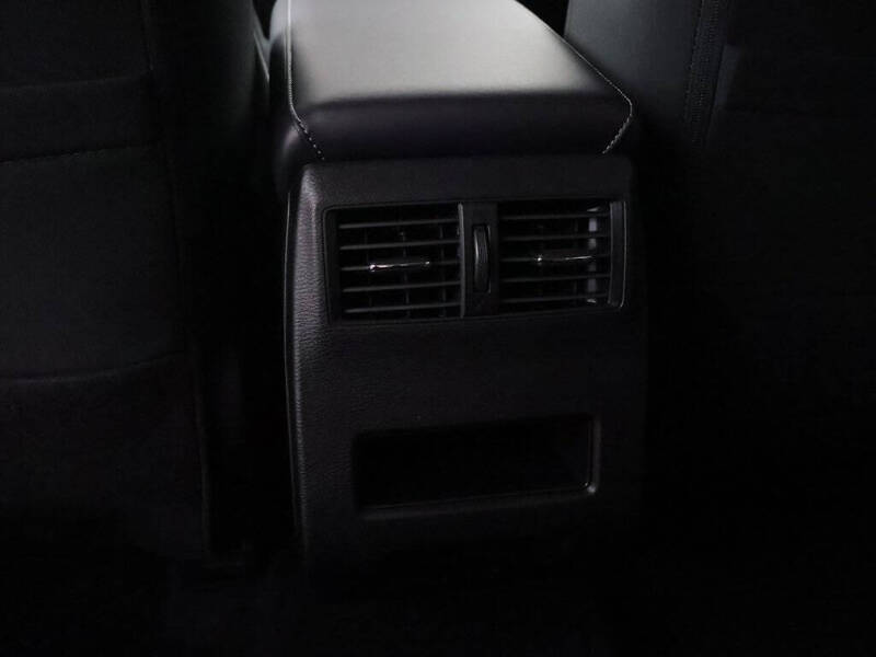 2025 Mitsubishi Outlander ES