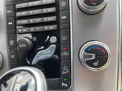 2017 Volvo V60 Cross Country T5 Premier