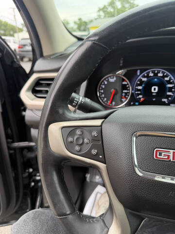 2017 GMC Acadia Denali