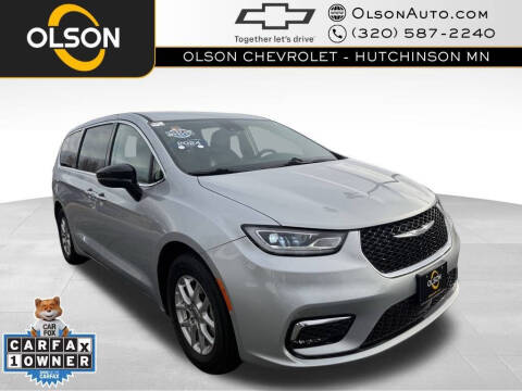 2024 Chrysler Pacifica Touring L