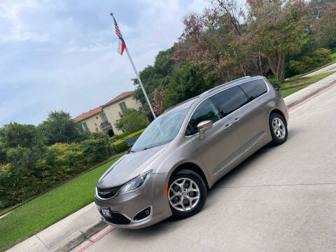 2018 Chrysler Pacifica for sale at Premier Auto Motor Imports LLC in San Antonio TX
