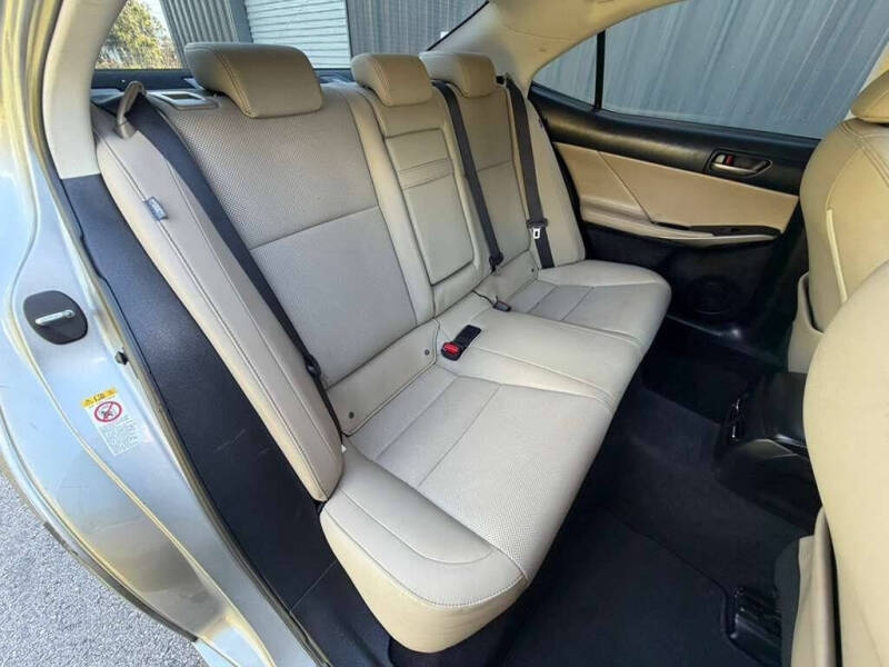 2018 Lexus IS 300