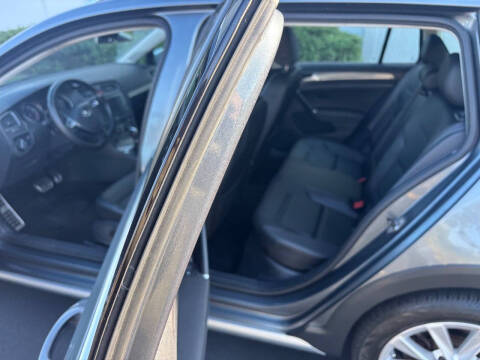 2017 Volkswagen Golf Alltrack TSI SE 4Motion