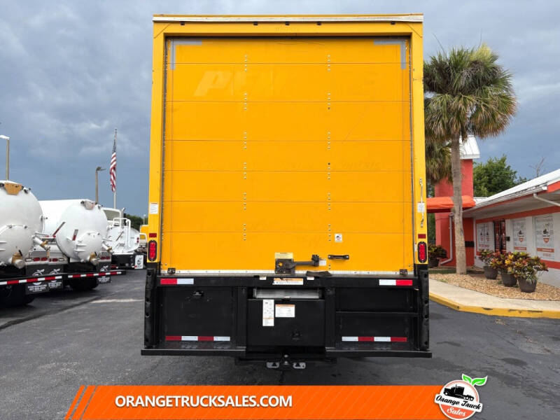 2019 International DuraStar 4300