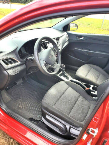 2019 Hyundai Accent SE