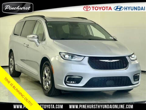 2022 Chrysler Pacifica for sale at PHIL SMITH AUTOMOTIVE GROUP - Pinehurst Toyota Hyundai in Southern Pines NC