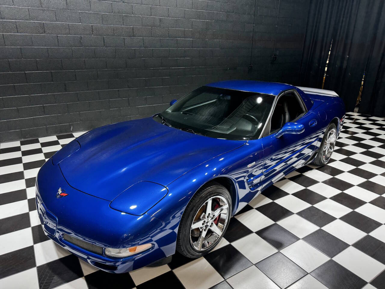 2002 Chevrolet Corvette 16