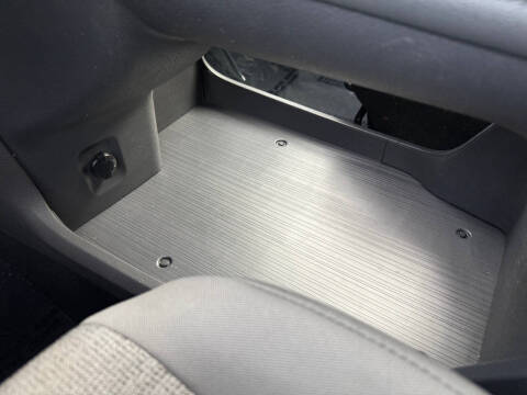 2022 Toyota Sienna LE 8-Passenger