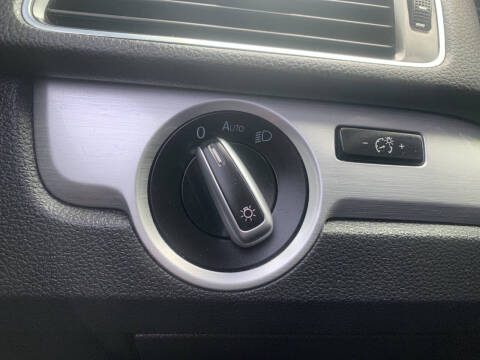 2013 Volkswagen Passat SE PZEV