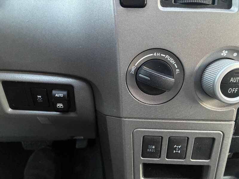 2013 Toyota Sequoia SR5