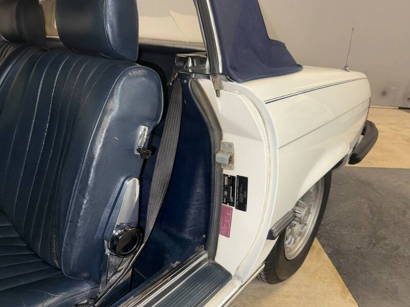 1983 Mercedes-Benz 380-Class