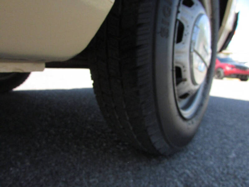 1983 Datsun Sentra MPG