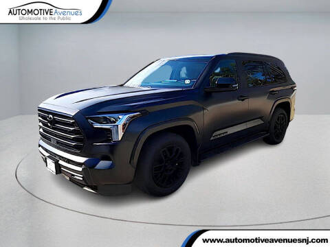 2024 Toyota Sequoia SR5