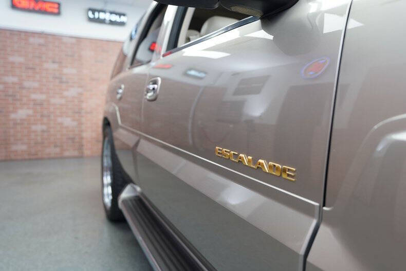 2002 Cadillac Escalade