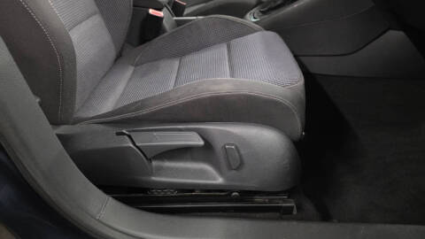 2013 Volkswagen Golf 2.5L PZEV