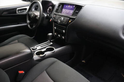 2020 Nissan Pathfinder S