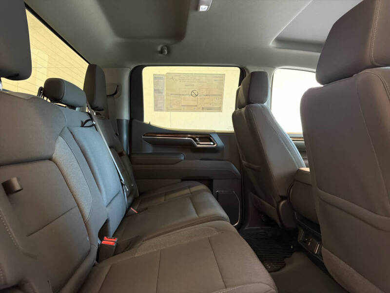 2026 GMC Sierra 1500 Elevation Standard