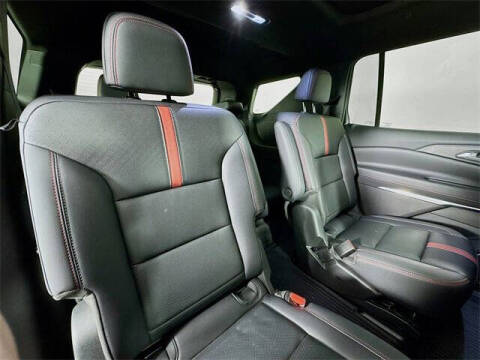 2025 Chevrolet Traverse RS