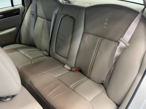 2009 Lincoln Town Car Signature Limited