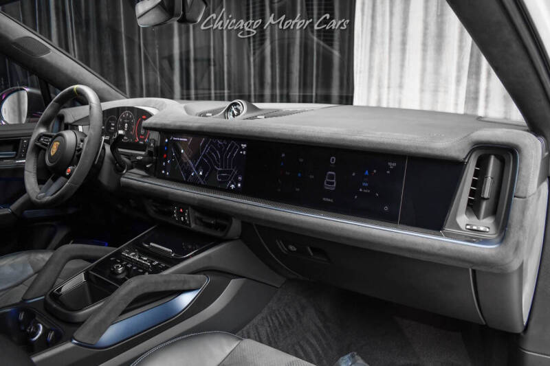 2024 Porsche Cayenne Turbo GT