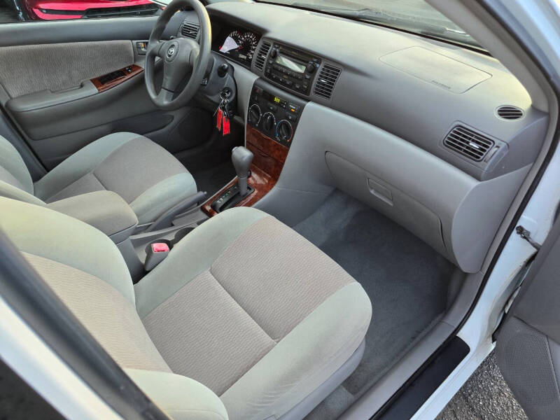 2007 Toyota Corolla LE