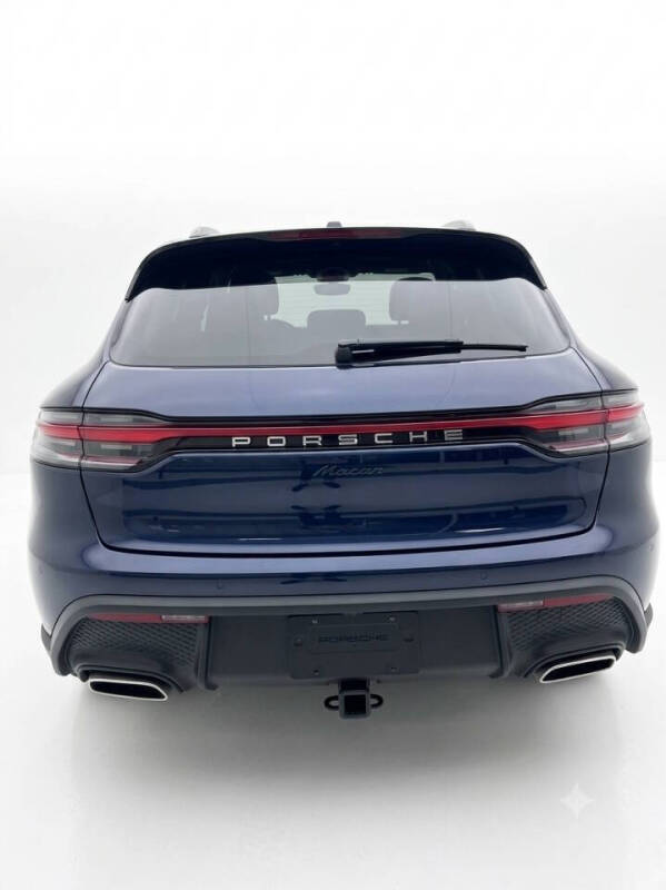 2022 Porsche Macan