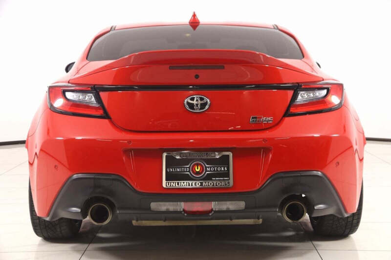 2024 Toyota GR86 Premium