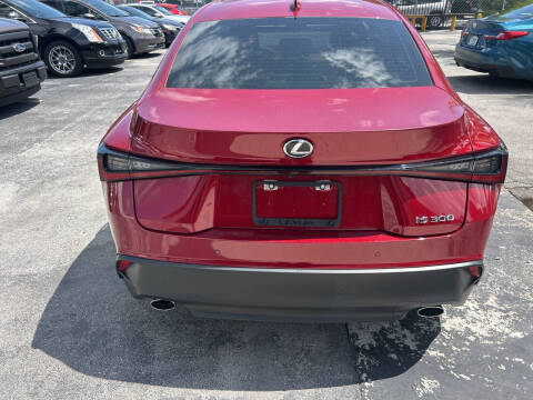 2023 Lexus IS 300