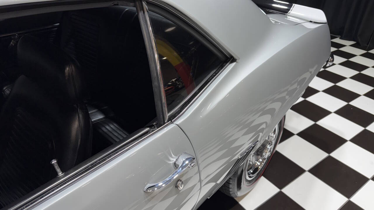 1969 Chevrolet Camaro 39