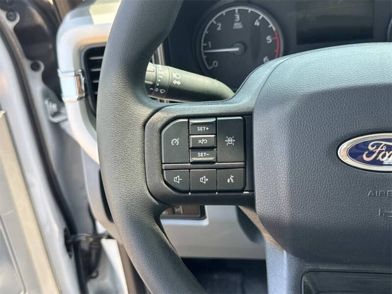 2025 Ford F-350 Super Duty XL